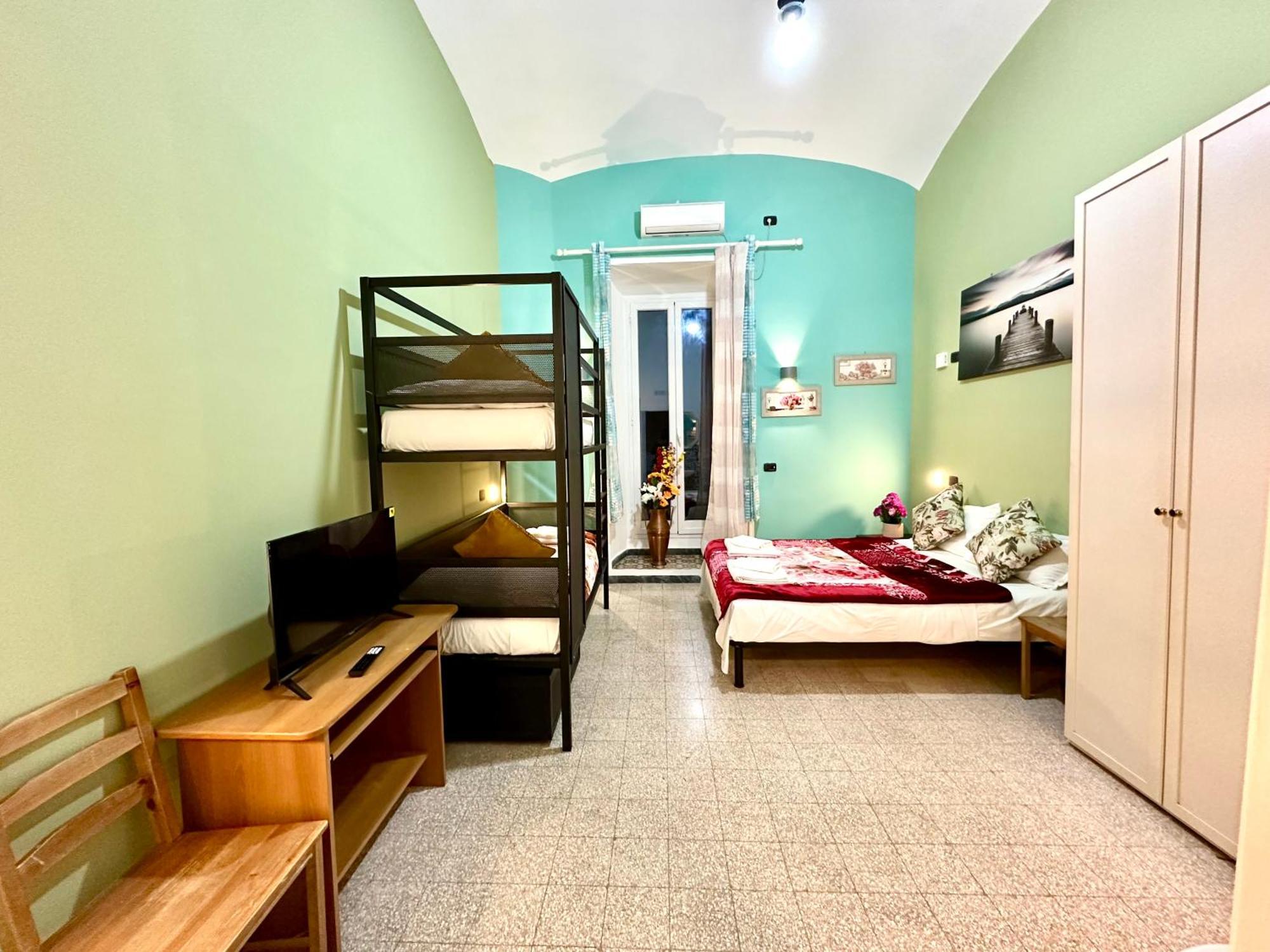 B&B Termini Colosseo Suite Рим Екстериор снимка
