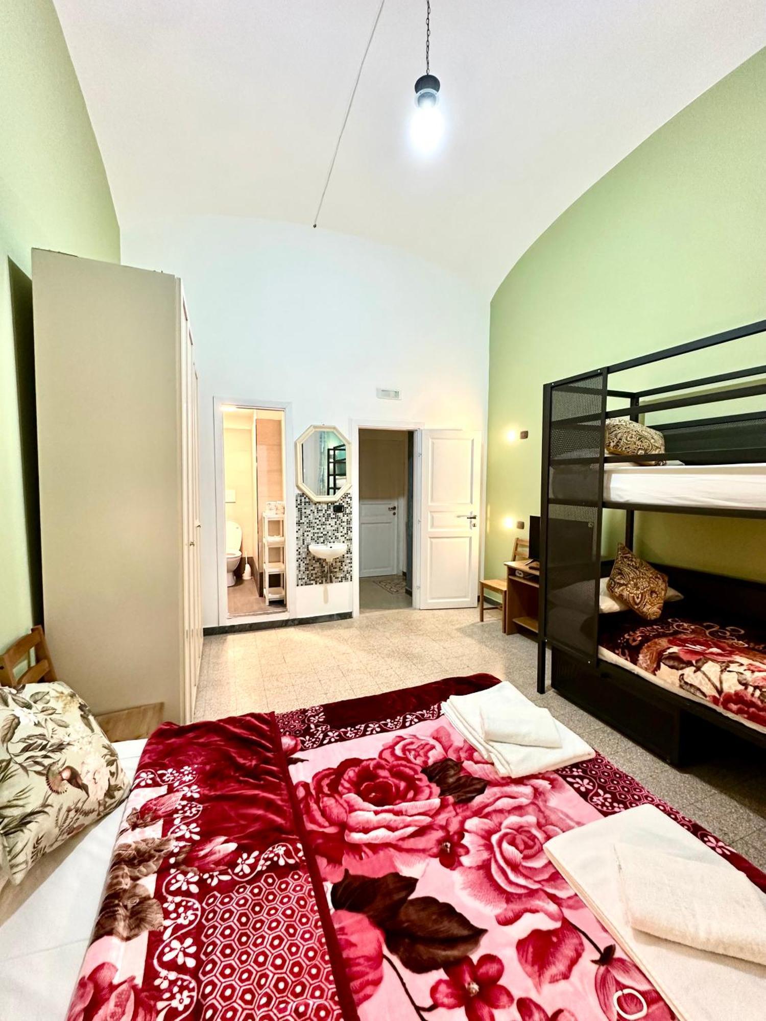 B&B Termini Colosseo Suite Рим Екстериор снимка